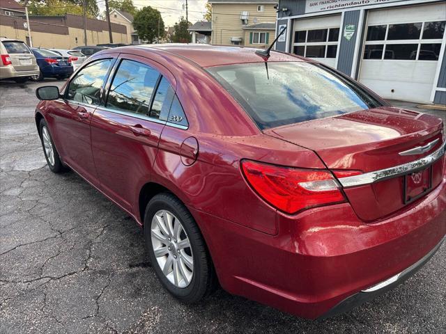 2012 chrysler 200 touring