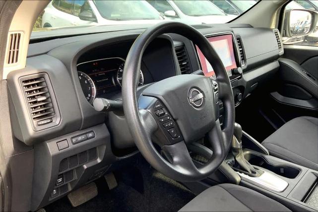 2022 nissan frontier s