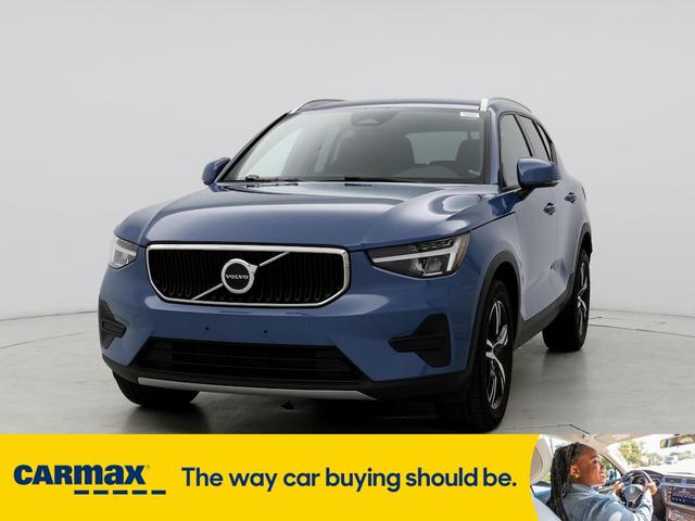 2023 volvo xc40 b4 core