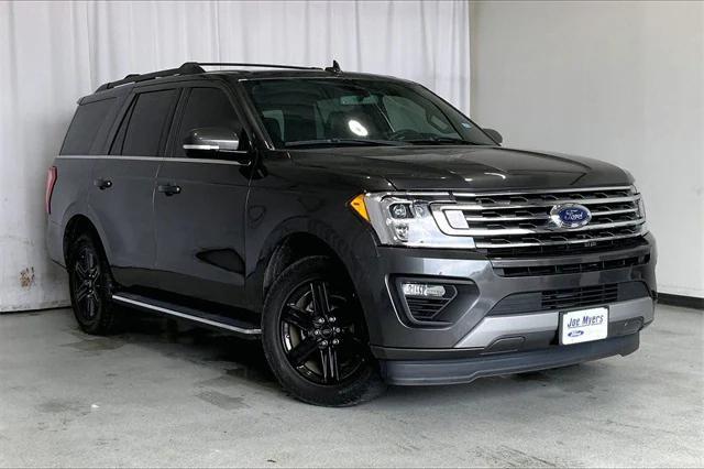 2021 ford expedition xlt