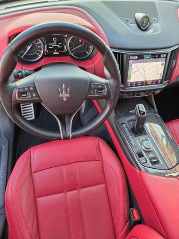 2022 maserati levante modena