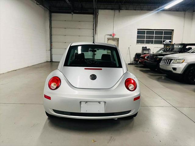 2008 volkswagen new beetle s