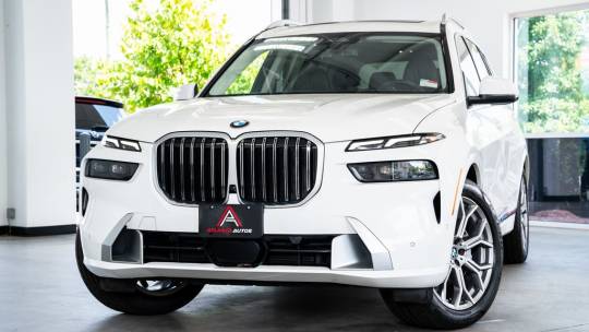 2023 BMW X7