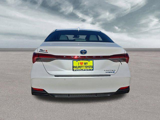 2021 toyota avalon hybrid limited