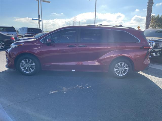 2021 toyota sienna xle 8 passenger