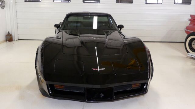1980 chevrolet corvette l-82 37201 miles black 2 door 350 l-82 automatic