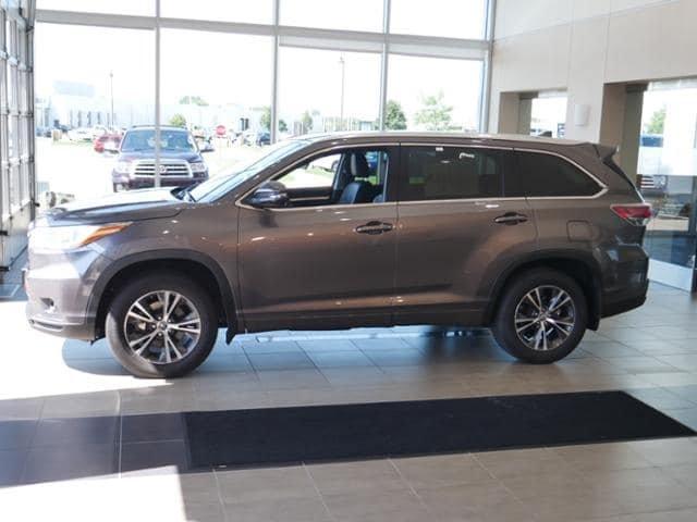 certified 2016 toyota highlander xle v6 brooklyn park, mn 55429 for sale in minneapolis, minnesota
