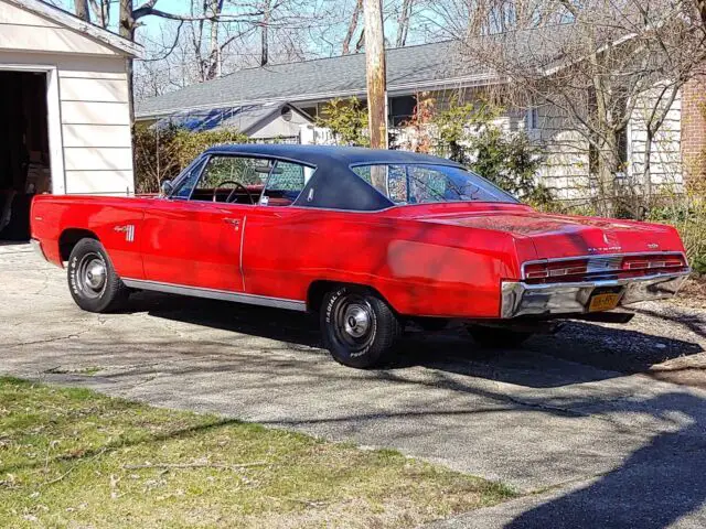 red, black vinyl top, fast top, big block, auto