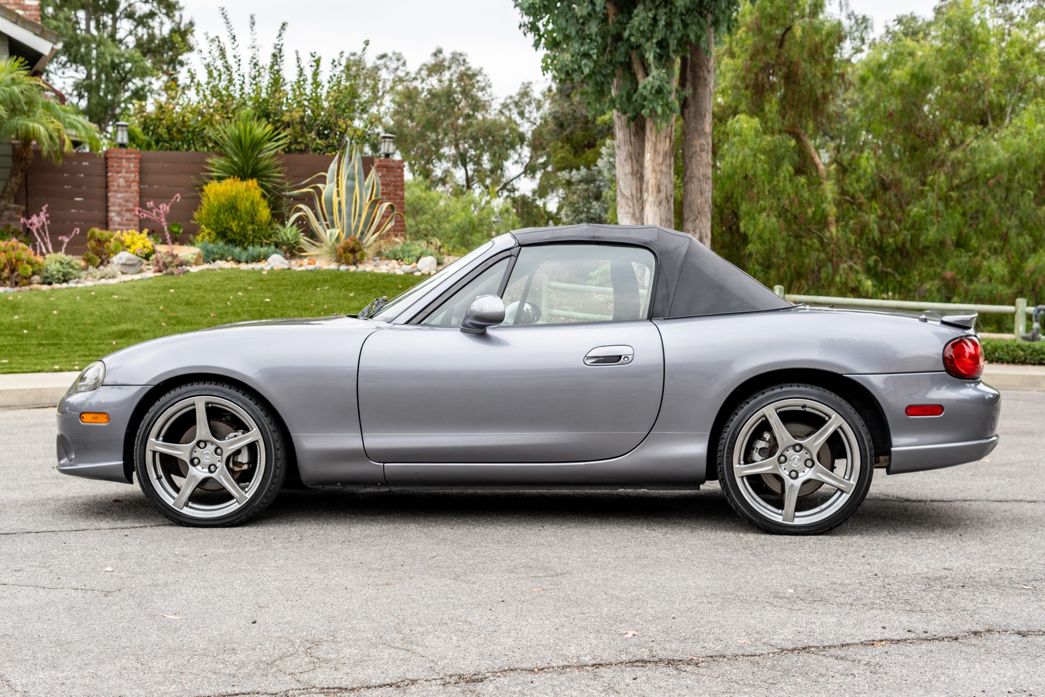 2004 mazda mazdaspeed mx-5 miata