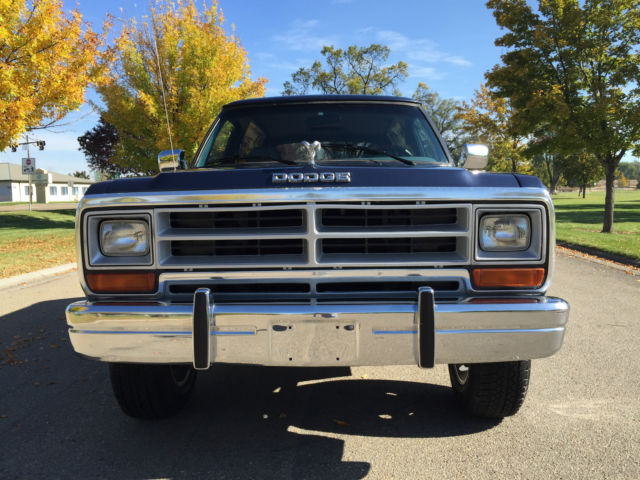 1989 dodge ram charger le 4x4 with only 77.000 actual miles
