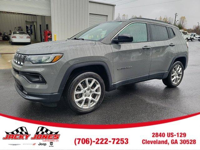 2023 jeep compass latitude lux