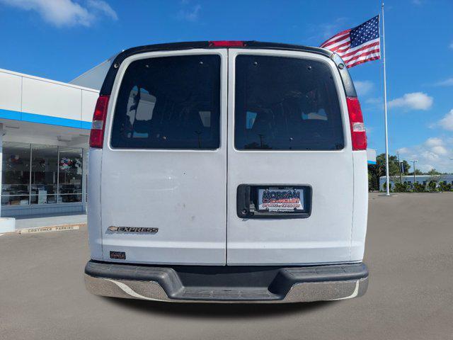 2019 chevrolet express 3500 lt
