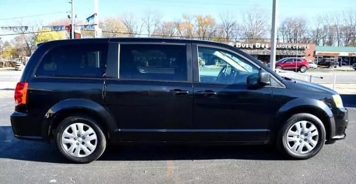 2018 dodge grand caravan passenger se minivan 4d in crestwood, illinois