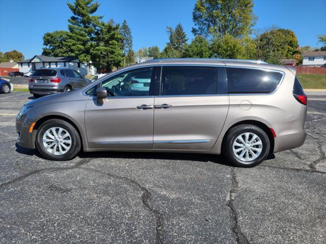 2018 chrysler pacifica touring-l plus