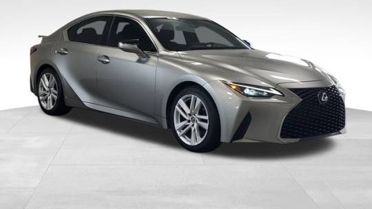 2022 Lexus IS