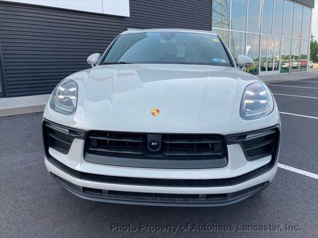 2024 porsche macan base