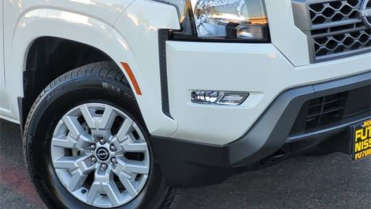 2024 nissan frontier sv