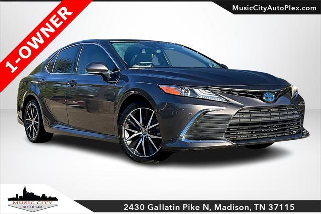 2022 toyota camry hybrid xle