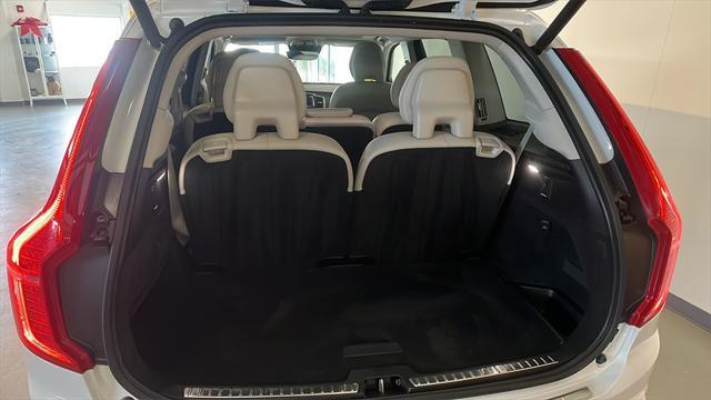 2022 volvo xc90 t5 momentum