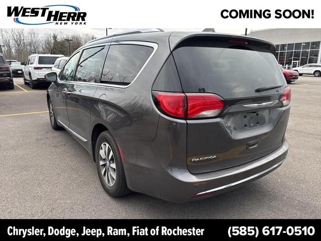 2020 chrysler pacifica touring-l plus