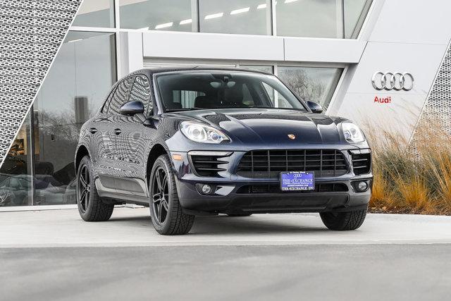 2018 porsche macan base
