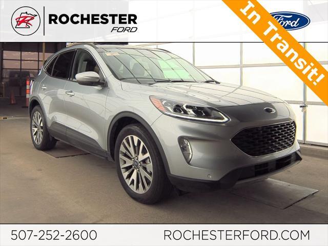 2022 ford escape titanium