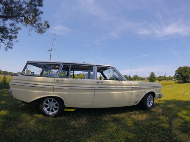 1965 ford falcon station wagon
