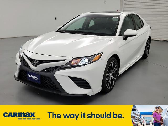 2018 toyota camry se