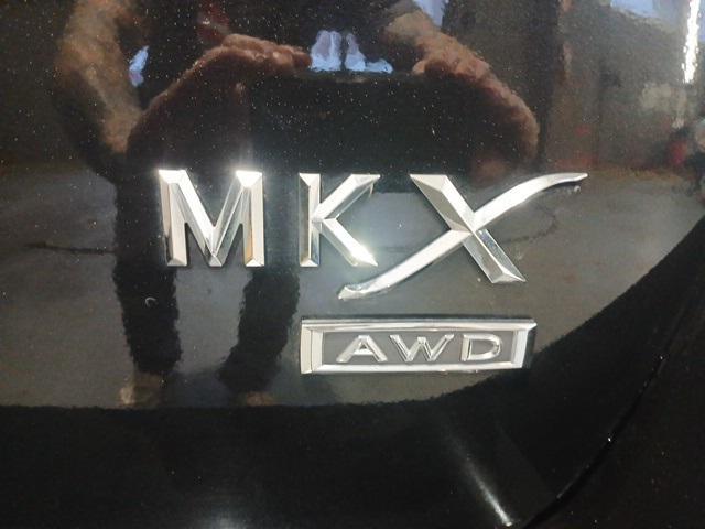 2013 lincoln mkx base