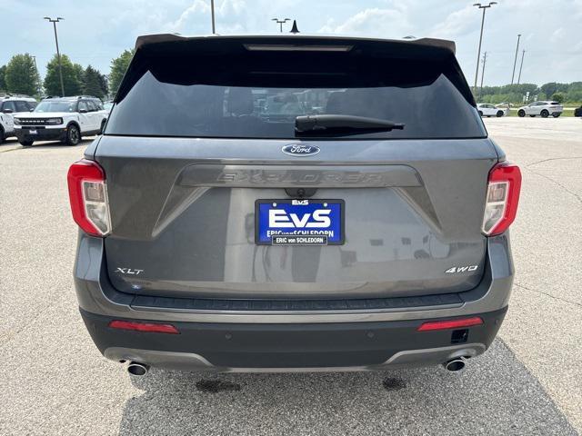2022 ford explorer xlt