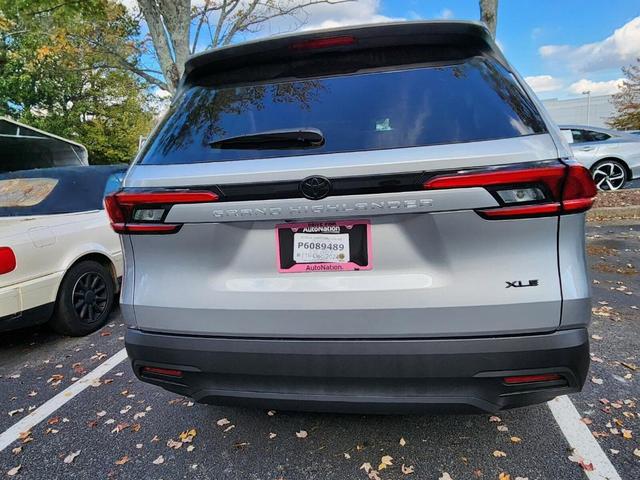 2024 toyota grand highlander xle