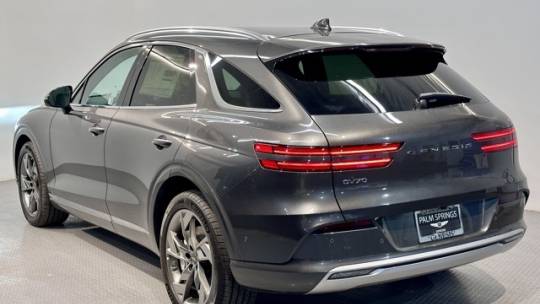 2025 Genesis GV70