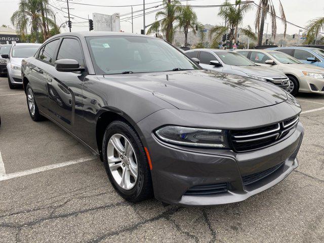2015 dodge charger se