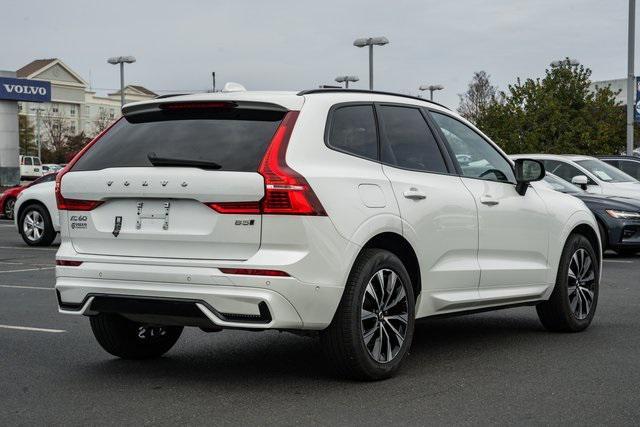 2024 volvo xc60 b5 plus dark theme