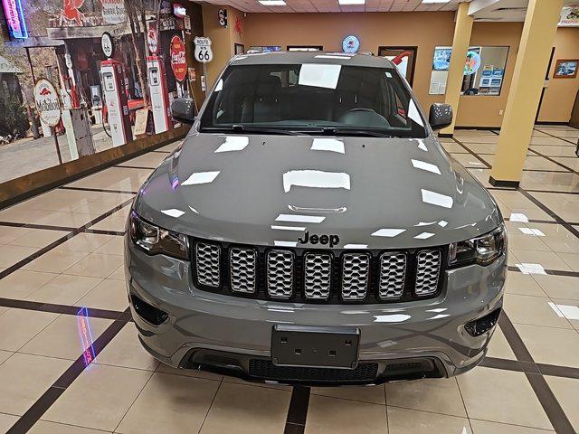 2021 jeep grand cherokee laredo