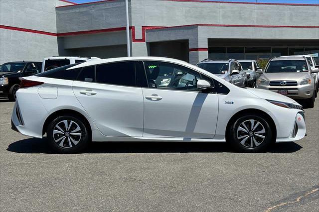 2018 toyota prius prime plus