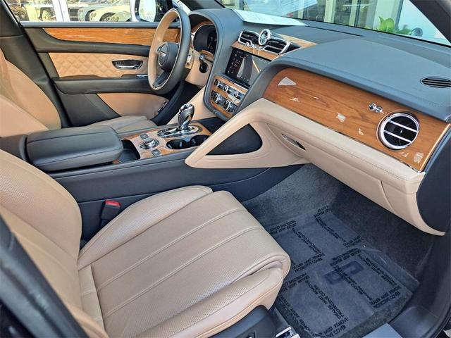 2022 bentley bentayga