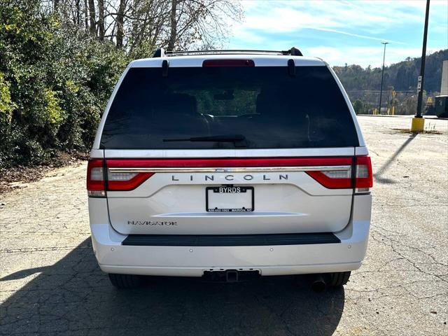 2017 lincoln navigator select