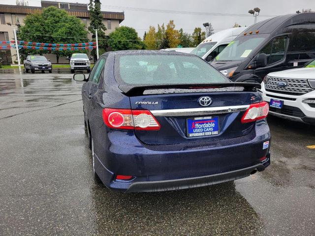 2013 toyota corolla base