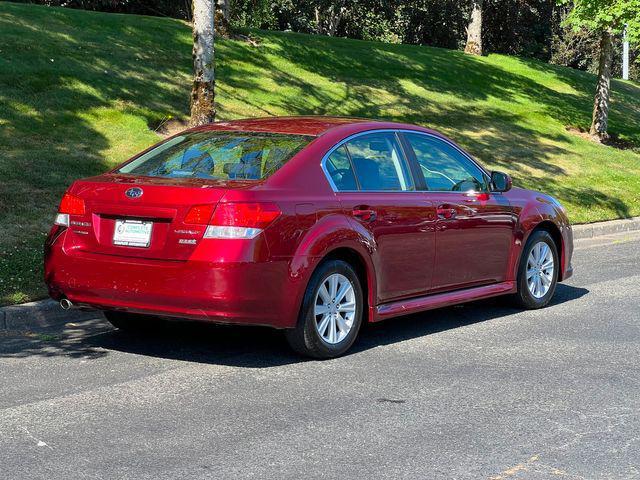 2010 subaru legacy premium