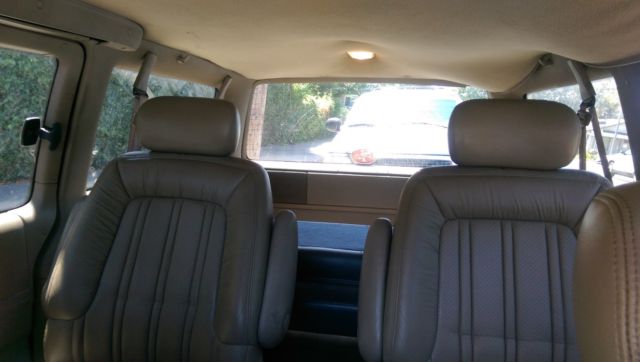 1994 plymouth grand voyager 68k miles clear title smogged a/c cold make offer