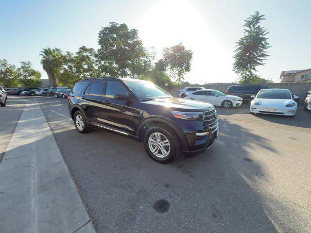 2023 ford explorer xlt