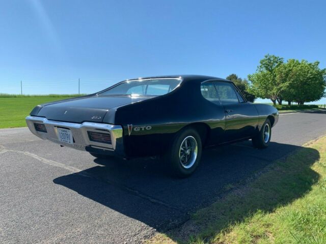 beautiful real 1968 pontiac gto: 400 v8