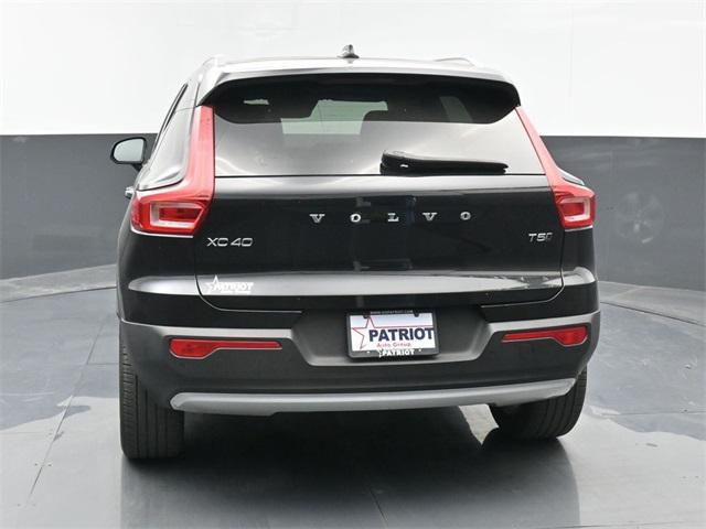 2021 volvo xc40 t5 momentum