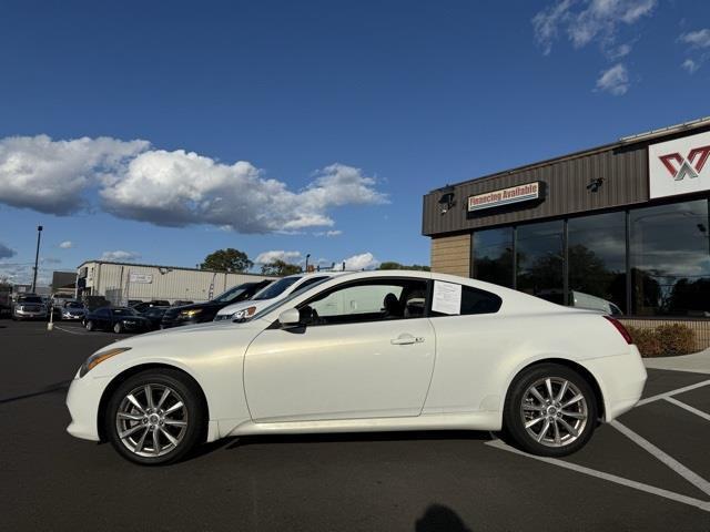 2011 infiniti g37x base
