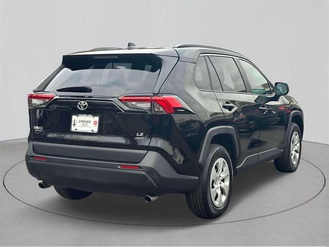 2021 toyota rav4 le