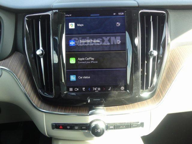 2022 volvo xc60 b5 momentum