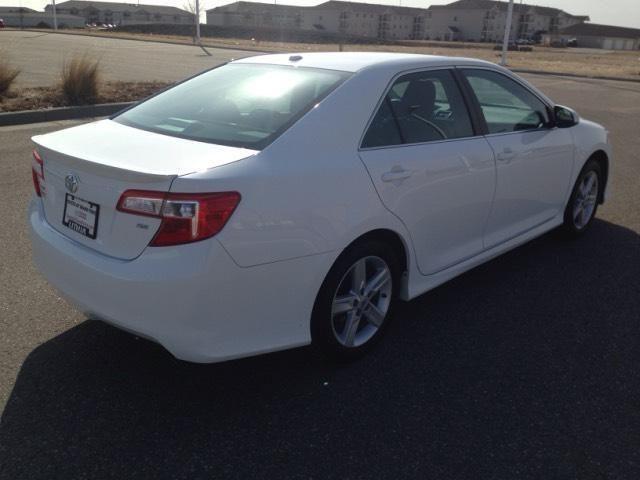 2012 toyota camry 4dr sedan for sale in grand forks, north dakota