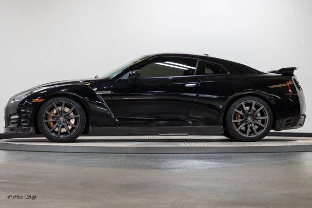 2012 nissan gt-r premium in kansas city, missouri