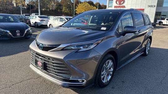 2023 Toyota Sienna